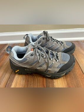 Merrell Women's Moab 2 Vent Hiking Trail Shoe, Smoke, US 8 EUC